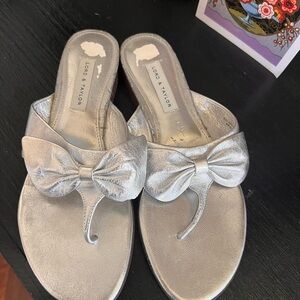 Lord and Taylor leather Silver Bow Women's Sandals size 7